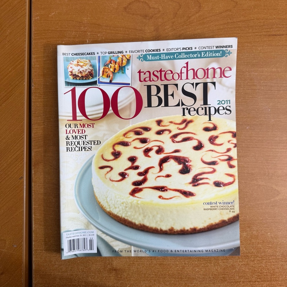 Taste of Home 100 Best Recipes 2011 - Red‎ and White Cover